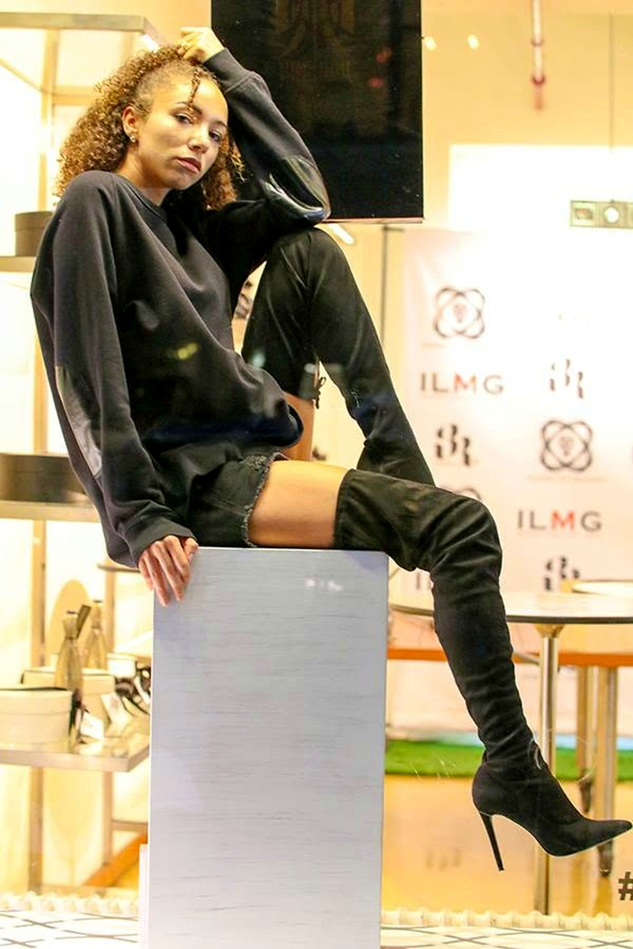 Live mannequin styling in the debut collection